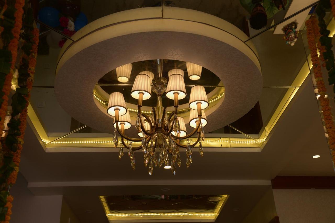 Hotel Le Cypress Bareli Zewnętrze zdjęcie